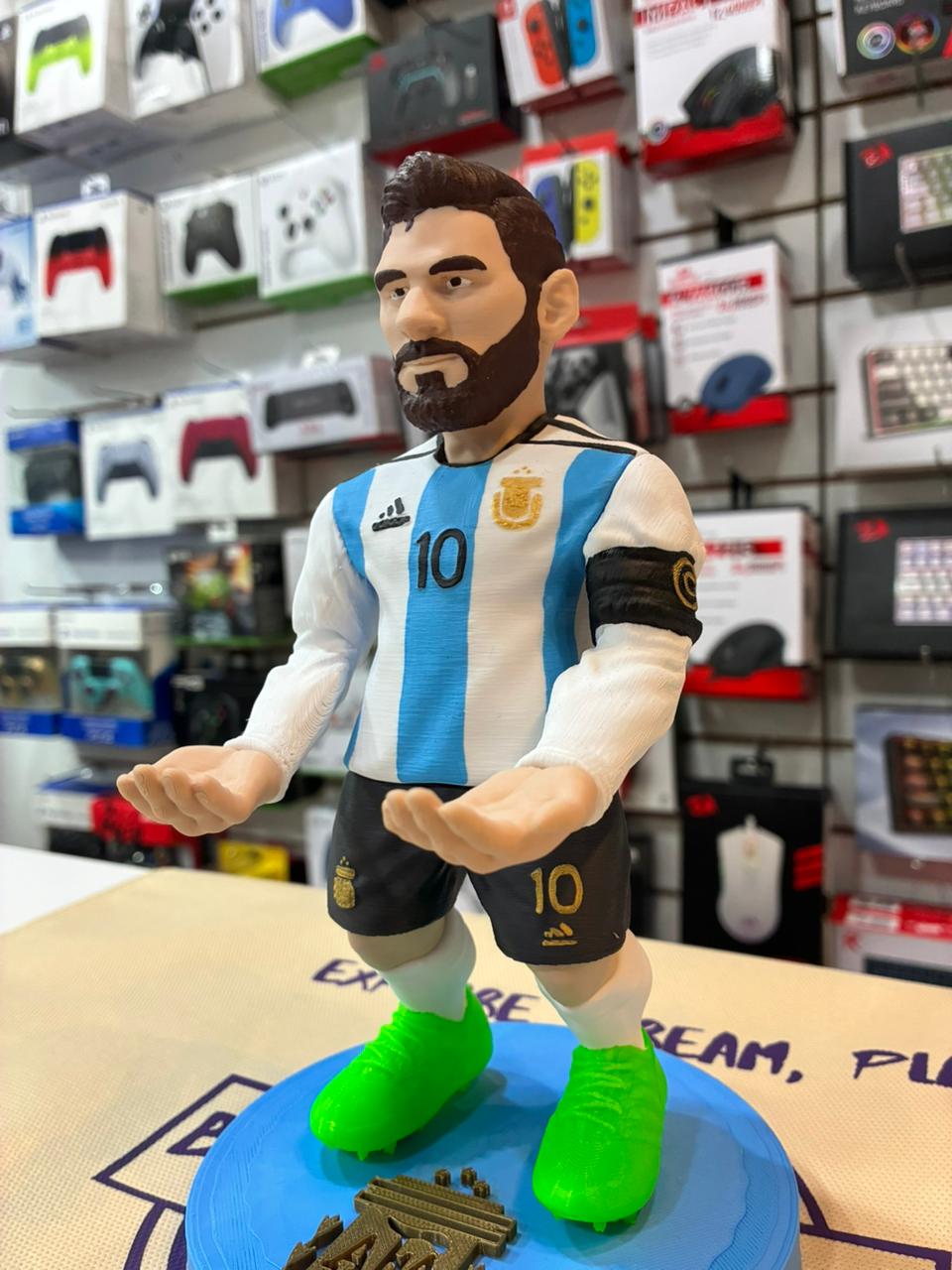 Soporte 3D para Joystick - Messi 25cm - imagen 2